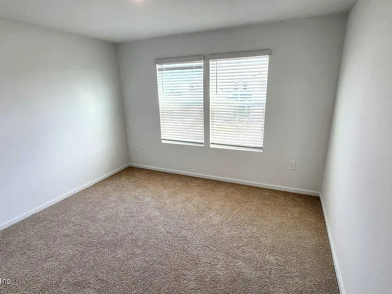 307 Redbud Rd — Photo 23