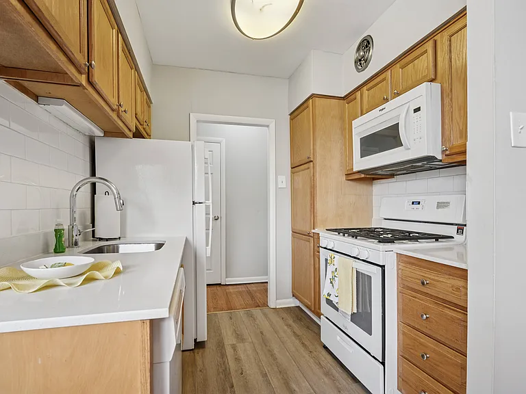 Willow Bend Apartments — Photo 7