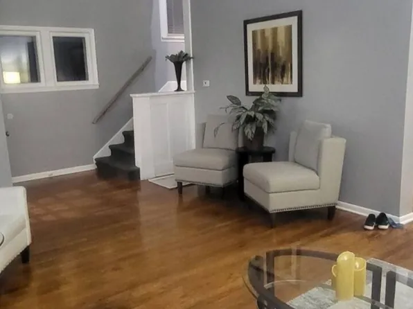 719 S 38th St, Omaha, NE 68105