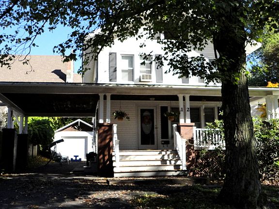 3rd image of 12 Lincoln Pl