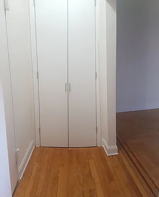 Rented by Smart NY Realty LLC | media 16