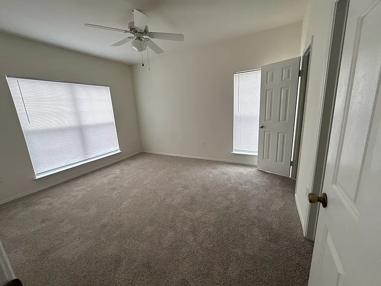 Wesley St. James Apartments at Sandy Springs — Photo 121