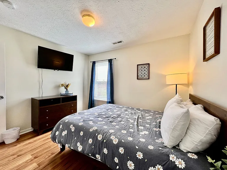 105 Overbrook Dr — Photo 10