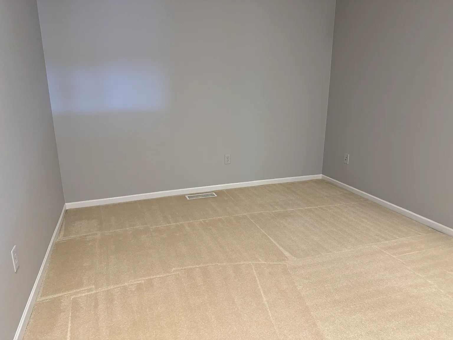 2 bed, 1.5 bath, 1589 sqft, $2,400 — Photo 4