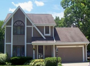 W198S10833 Red Oak Ct, Muskego, WI 53150
