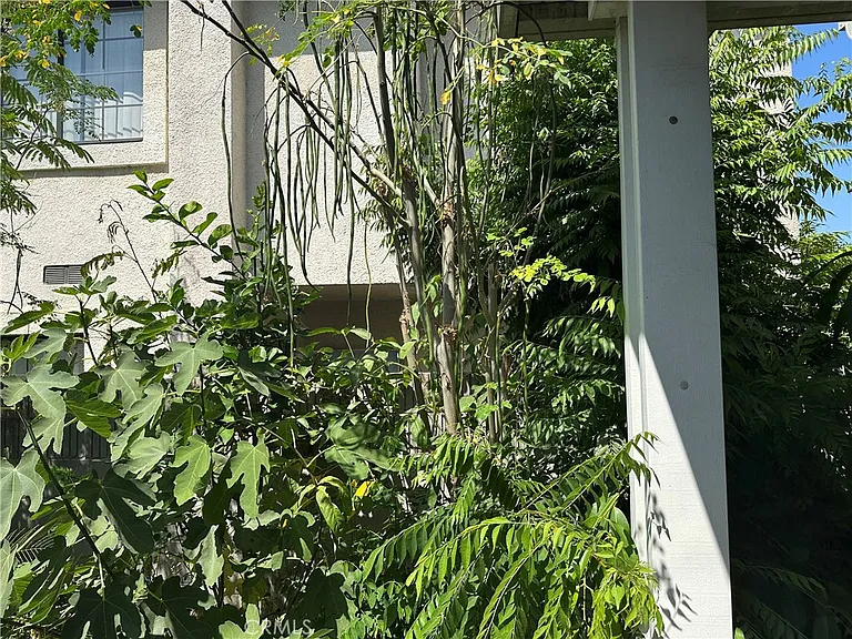 3823 Foster Ave — Photo 15