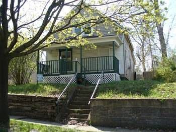 2nd image of 362 Fuller St