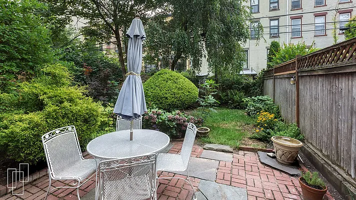 Rented by Garfield Realty  | media 9