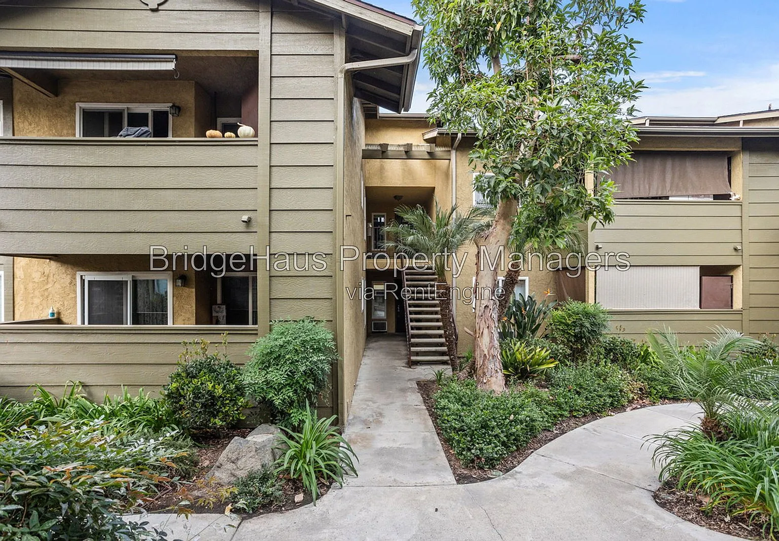 2 bed, 2.0 bath, 912 sqft, $2,395 — Photo 4