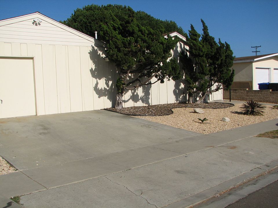 1st image of 4373 Clairemont Dr