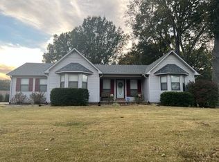 1029 Eastview Dr, Humboldt, TN 38343