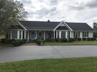 325 Carriage Ln, Madisonville, KY 42431