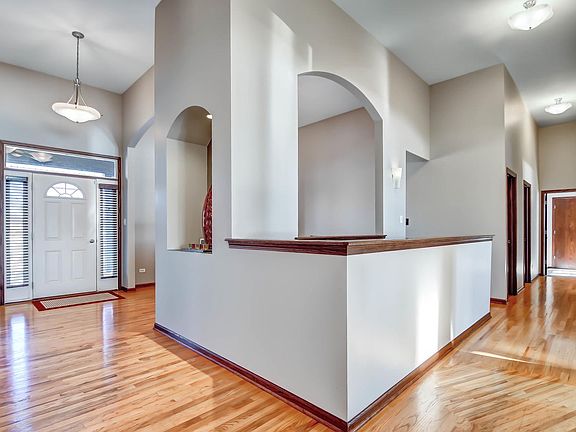 4th image of 2958 Ryan Dr