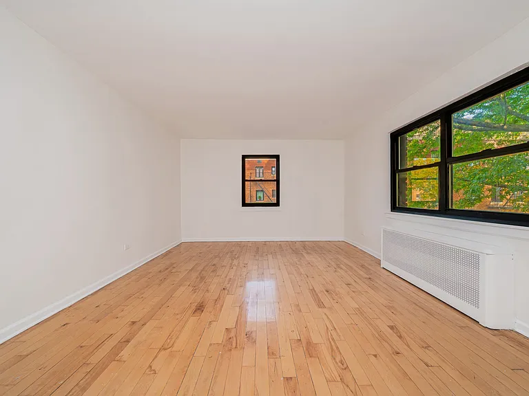 75-10 153rd St #2B — Photo 2