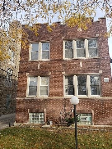 1st image of 7911 S Calumet Ave #2F