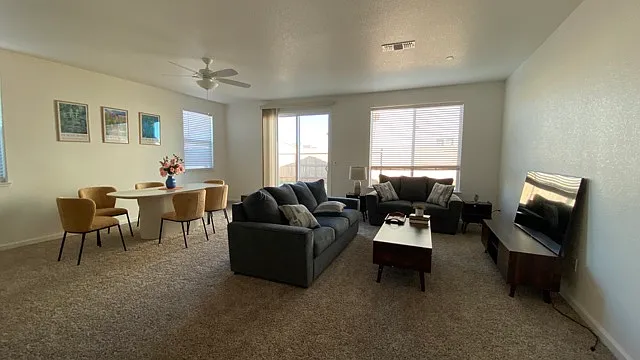 806 Sophie Ct — Photo 13