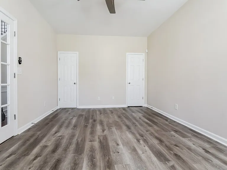 3752 Sunbridge Dr — Photo 13