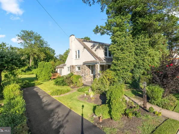 328 Morris Rd, Wayne, PA 19087