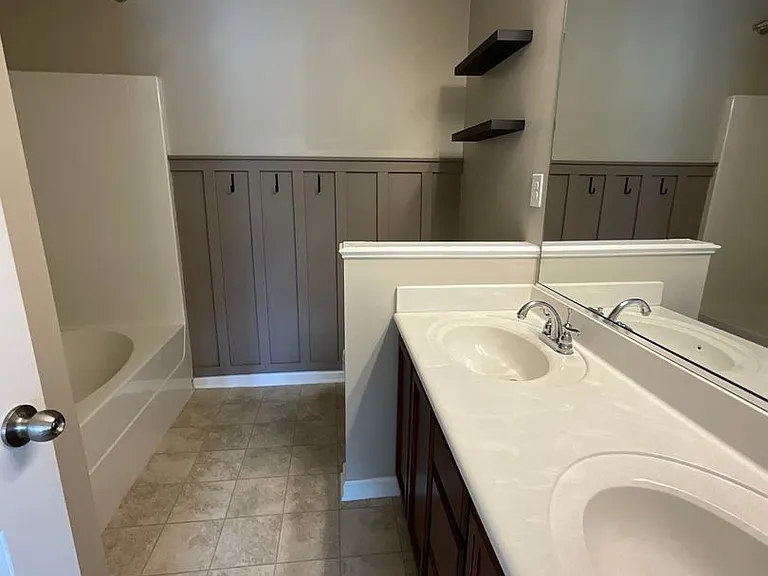 6143 Trotting Pl — Photo 10