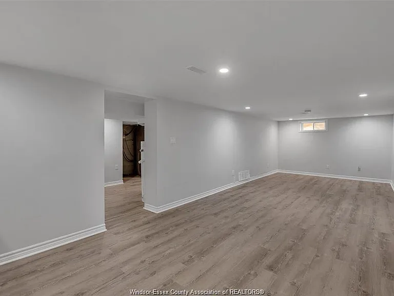 1217 Harrison Ave — Photo 17