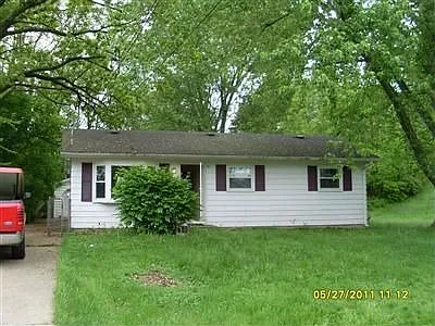 808 Pinewood Ave photo 1