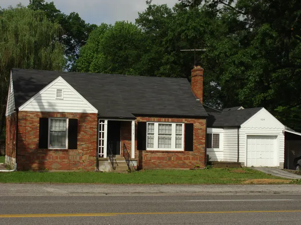 1015 S New Florissant Rd, Florissant, MO 63031
