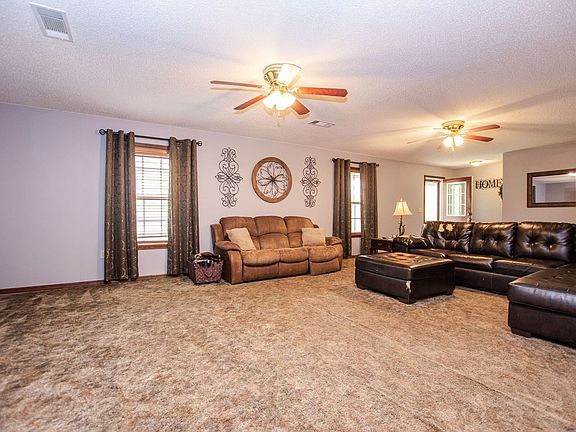 2nd image of 1150 Rolling Hills Dr