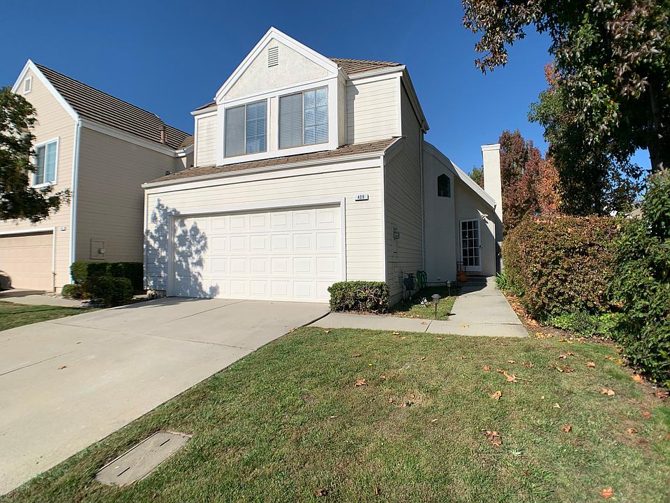 1st image of 409 Glenmoor Cir