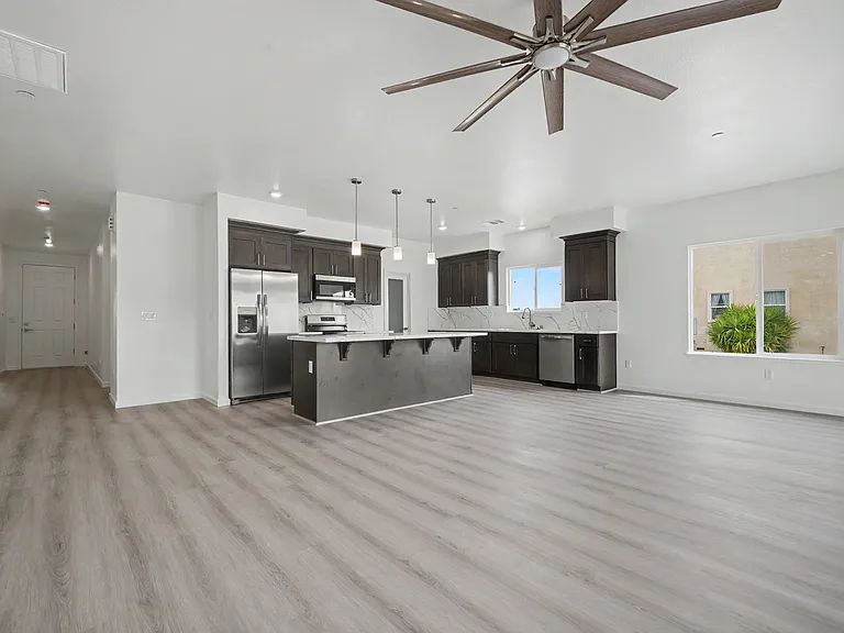 2426 Village Dr — Photo 11