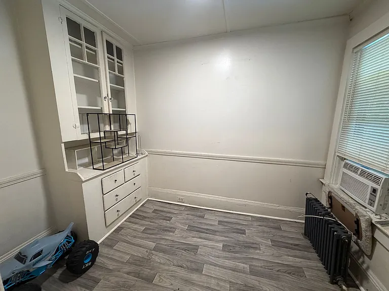 1 Bodfish Ave — Photo 5