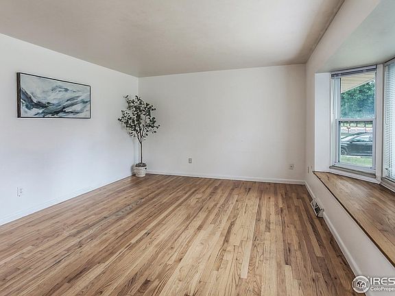 4th image of 2609 Meadowlark Ave