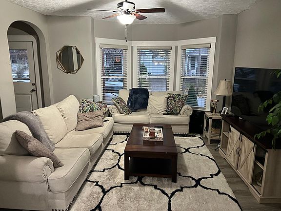4th image of 1483 Olivewood Ave #0