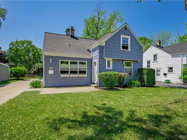 305 Huxley Dr, Amherst, NY 14226