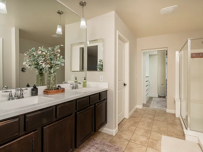 9336 W Georgia Ave — Photo 10