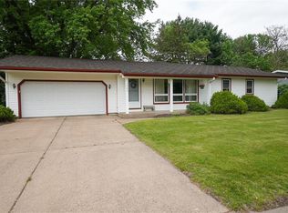 1406 E Anita Dr, Eau Claire, WI 54701