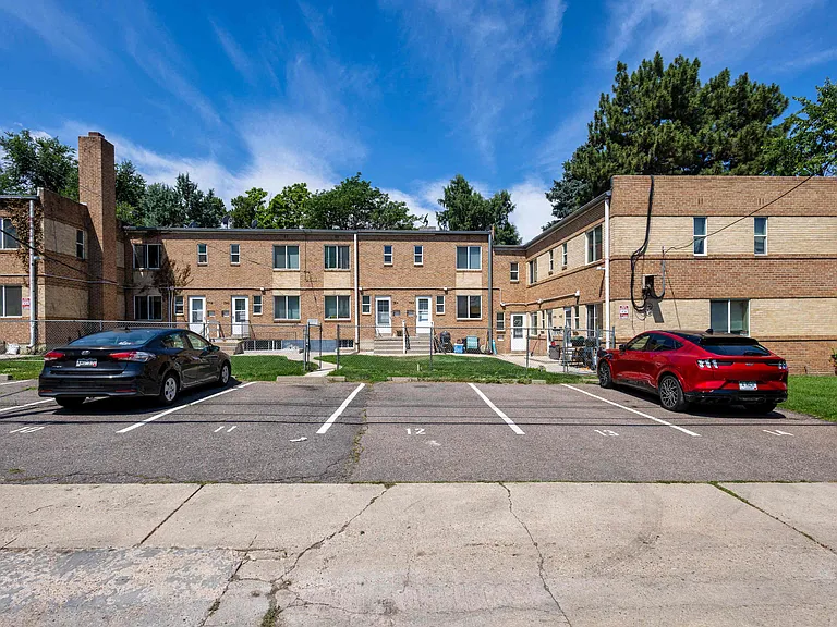 Cherry Street Townhomes — Photo 18