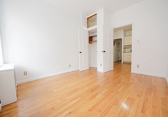 2nd image of 50 Canal St #C1