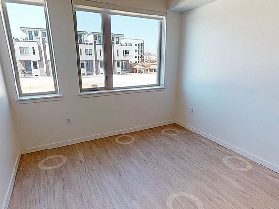 4th image of 3203 W 17th Ave #308