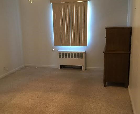5th image of 5715 246th Cres