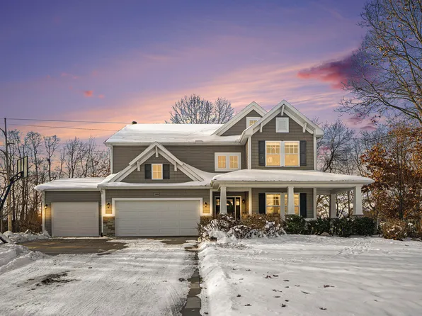 7656 Canyon Dr, Kalamazoo, MI 49009