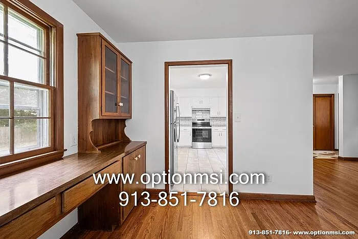 9401 Outlook Dr — Photo 7