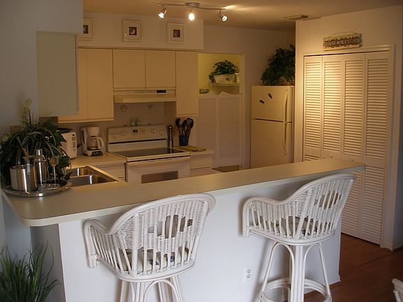 3rd image of 640 N Centre Ct SW Unit 13-D-2