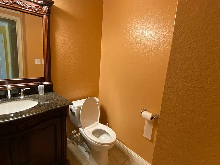 1/2 bath downstairs