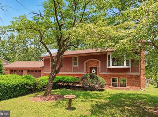 30 Pennsylvania Ave, Edgewater, MD 21037