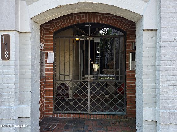 4th image of 118 Dock Street Apt 2