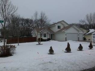 991 118th Ln NE, Blaine, MN 55434