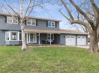 625 Midlothian Blvd, Waterloo, IA 50701