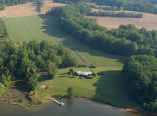 300 Coles Rd, Burgess, VA 22432