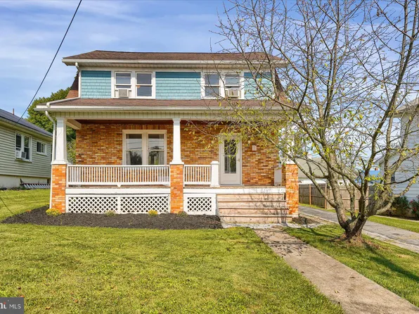 517 Halfmoon St, Bellefonte, PA 16823