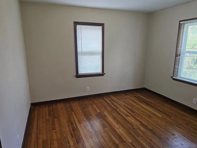 1636 Quendo Ave — Photo 16